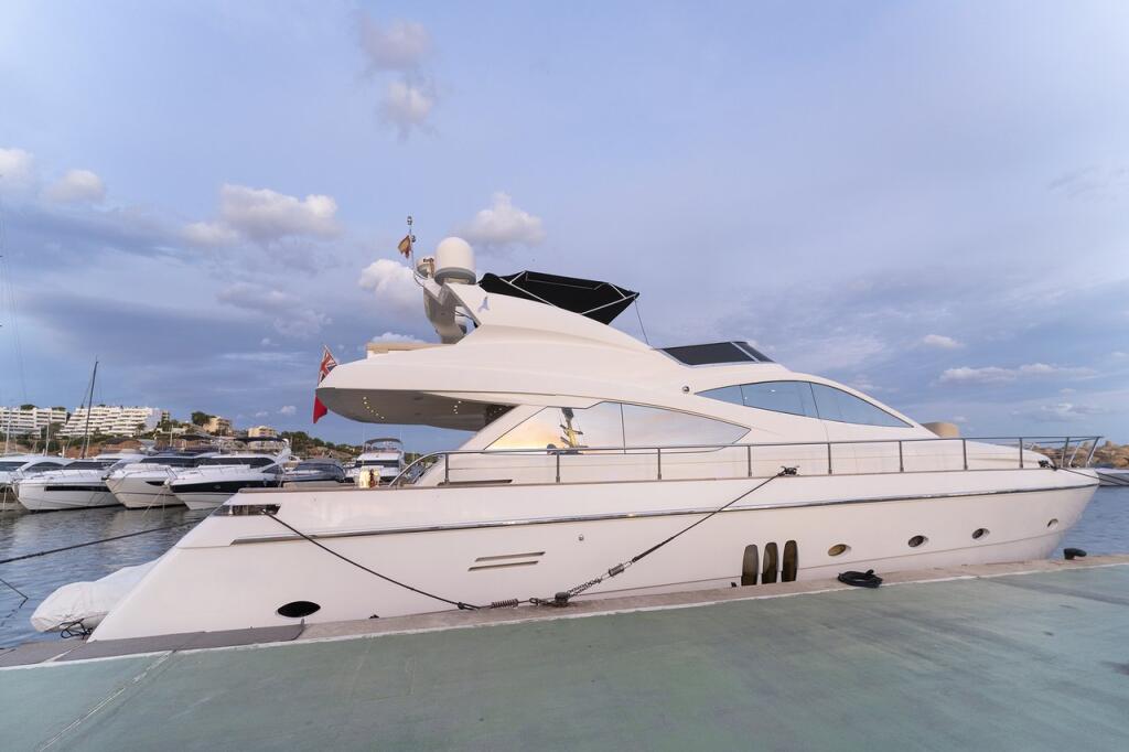 Motoryacht 