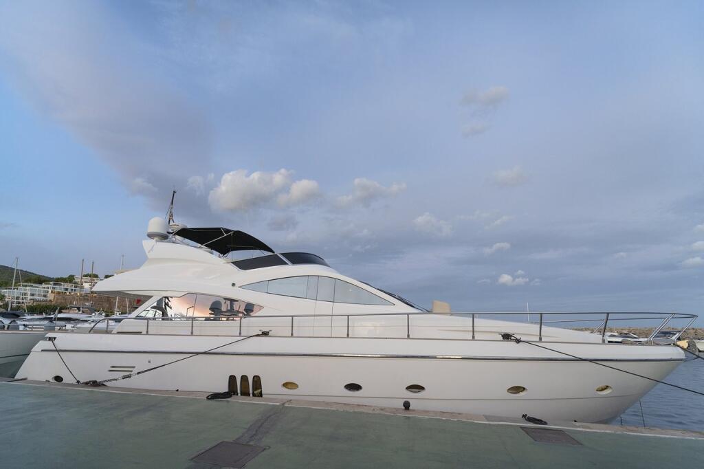 Motoryacht 