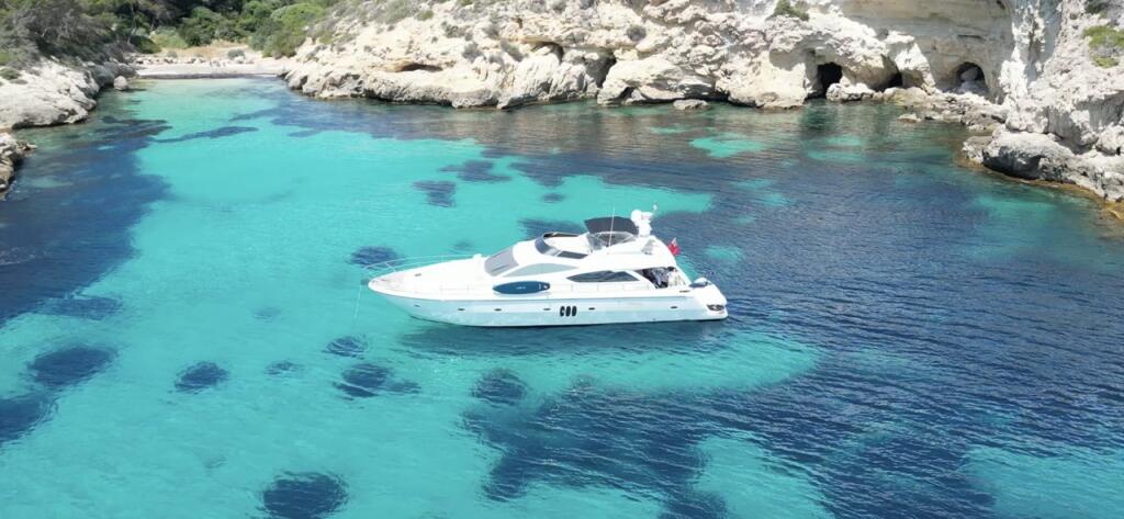 Motoryacht 