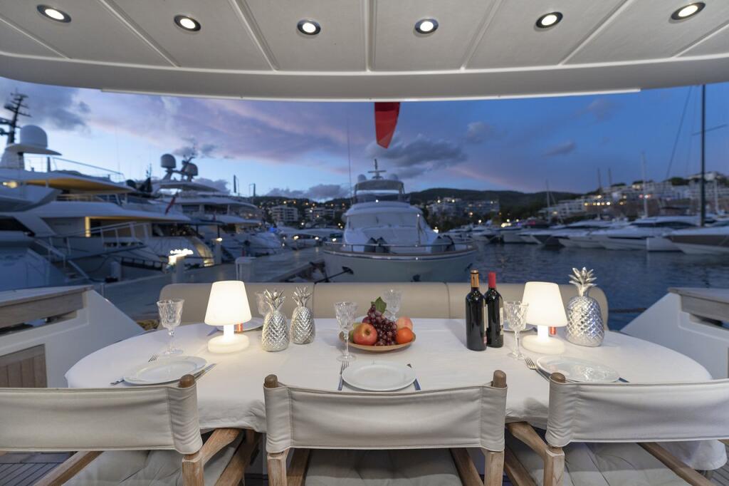 Motoryacht 