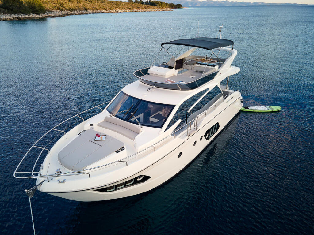 Motoryacht 