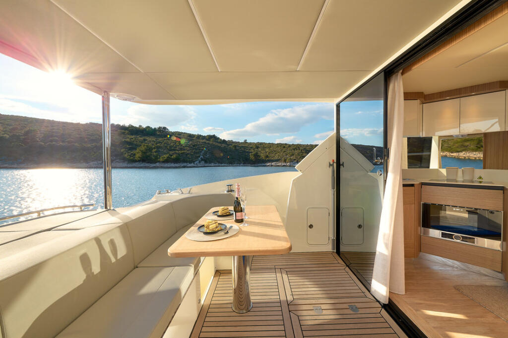 Motoryacht 