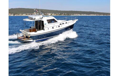 Motorboot 