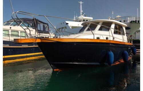 Motoryacht 