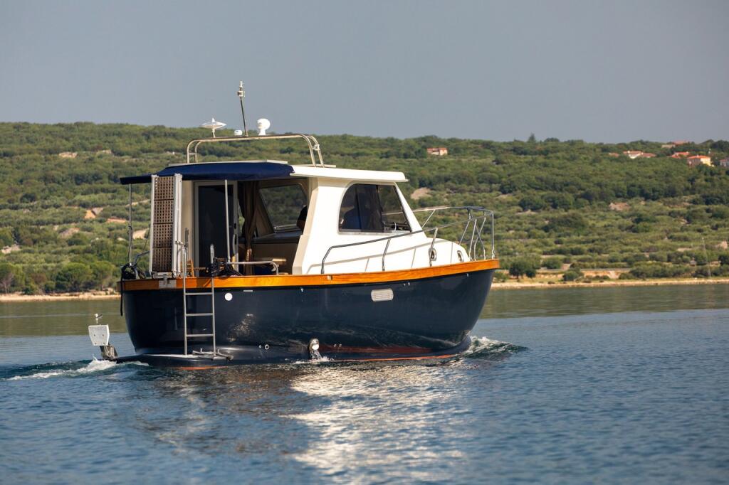 Motoryacht 