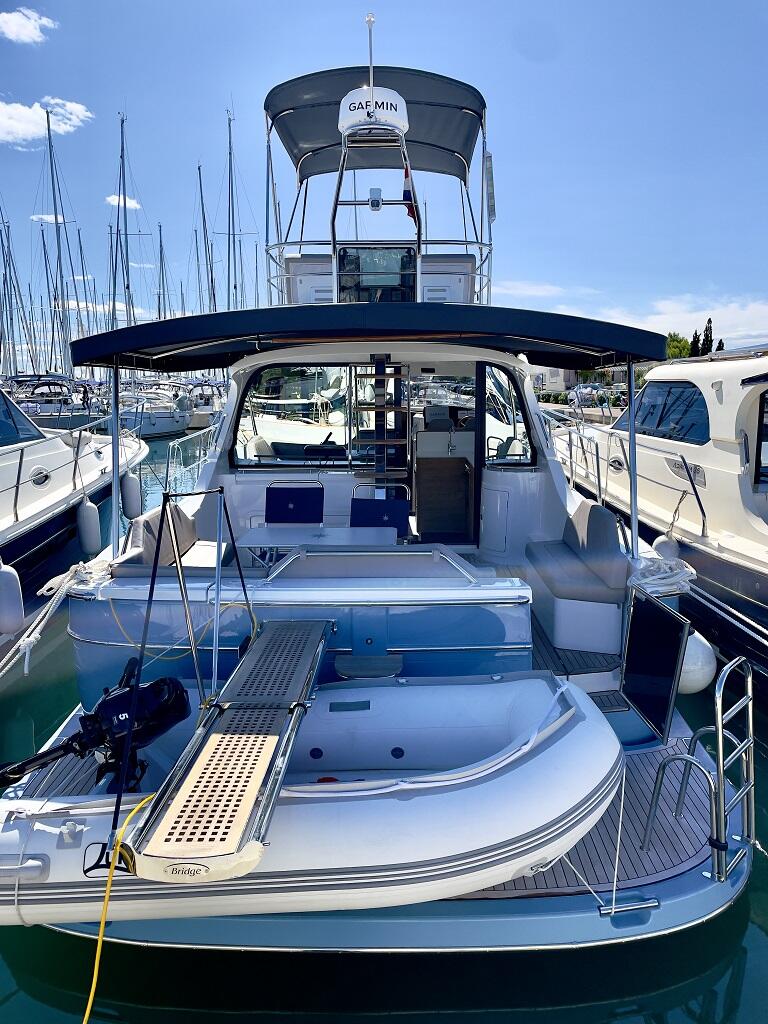Motoryacht 