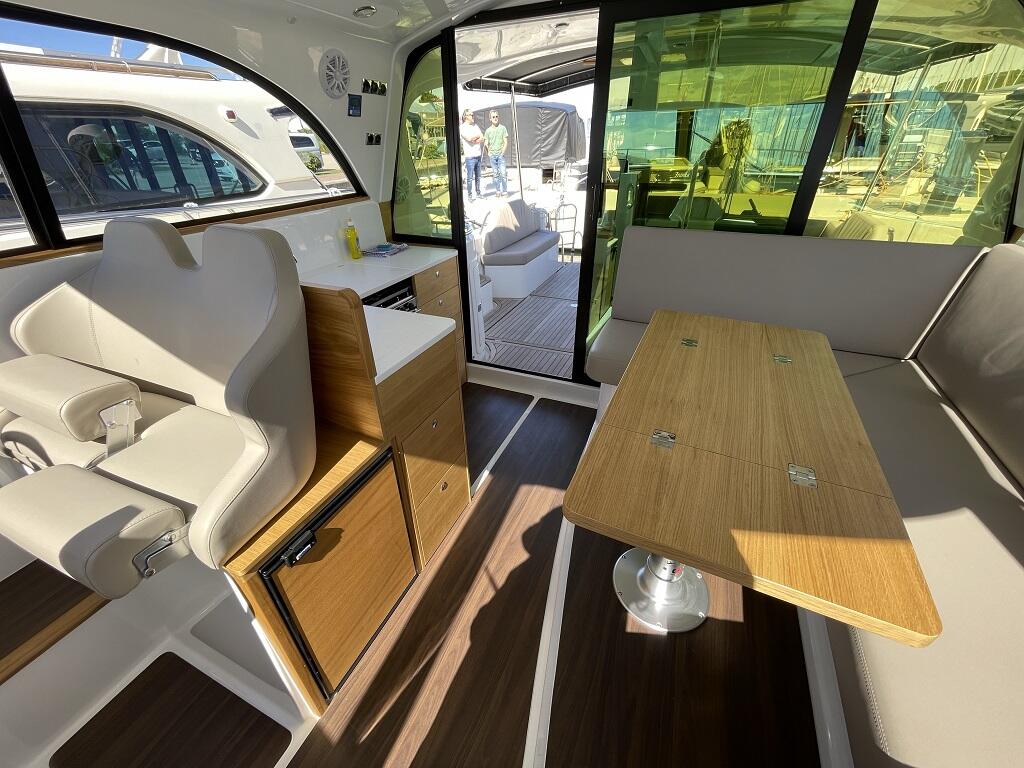 Motoryacht 