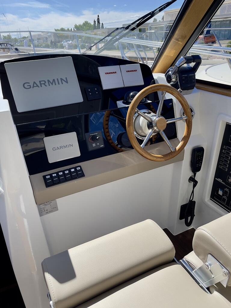 Motoryacht 