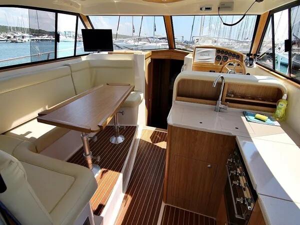 Motoryacht 