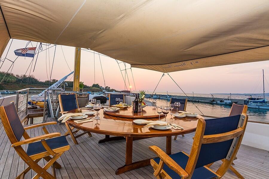 Gulet & Motor Sailer 