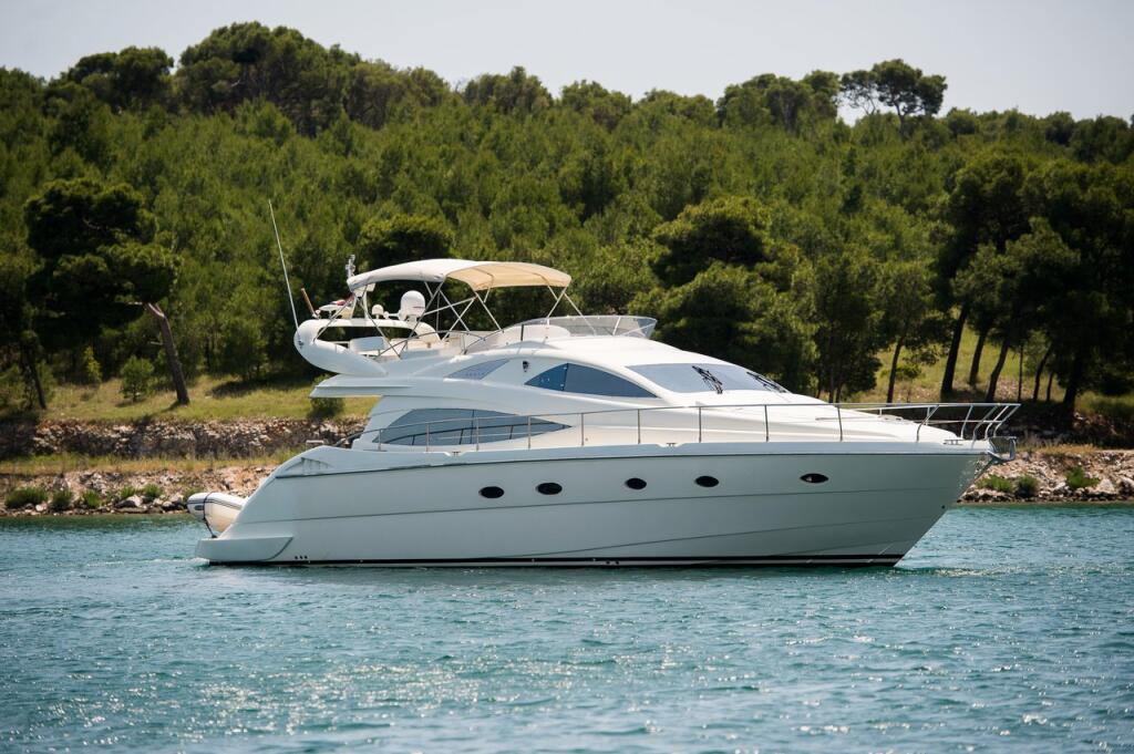 Motoryacht 
