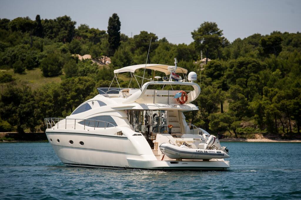 Motoryacht 