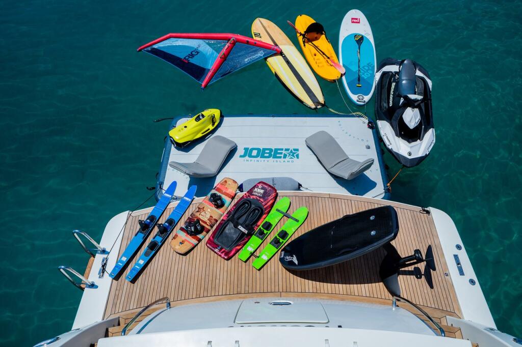 Luxus-Motoryacht 