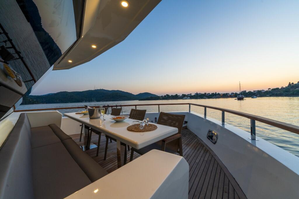Motoryacht 