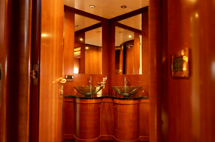 Luxury motor yacht 