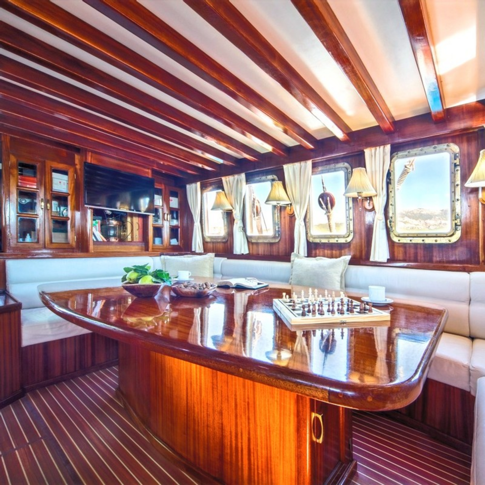 Gulet & Motor Sailer 