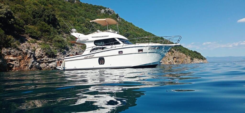 Motoryacht 