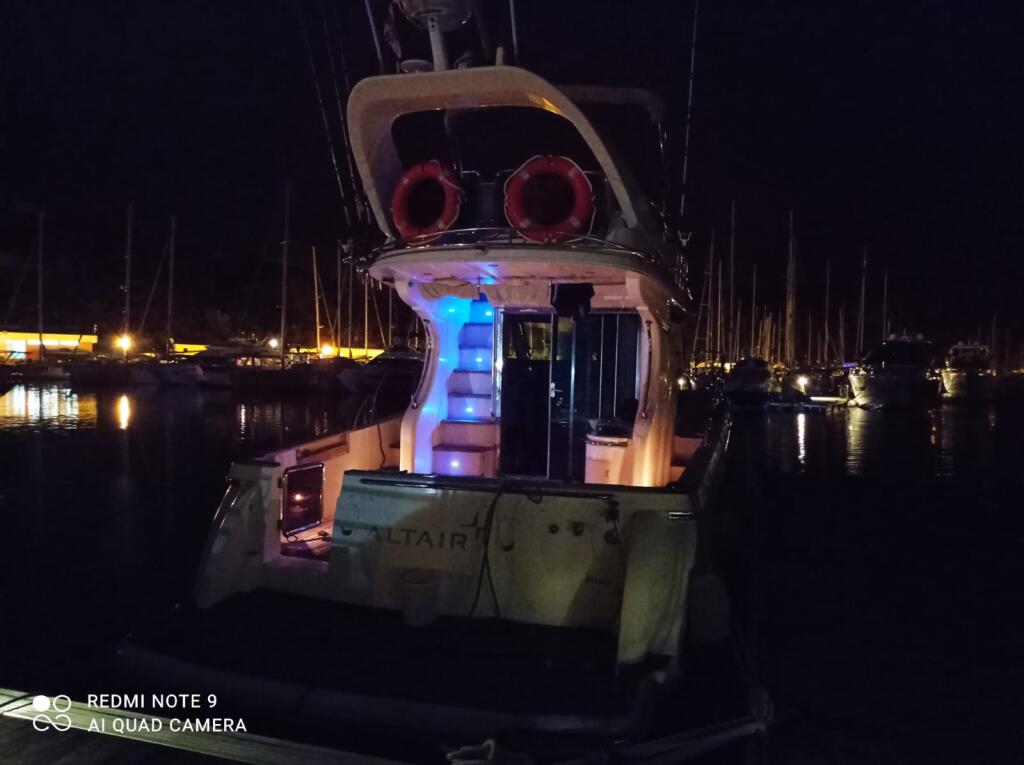 Motoryacht 