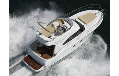 Motor boat 