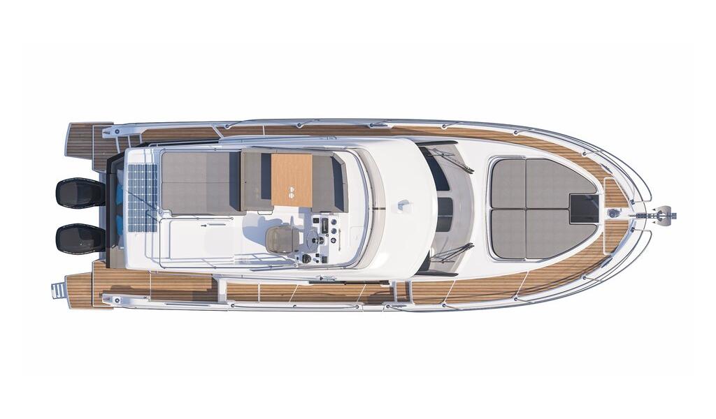 Motor boat 