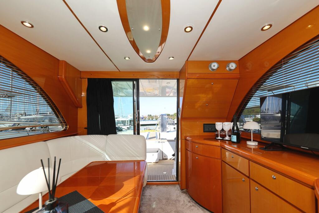 Motoryacht 