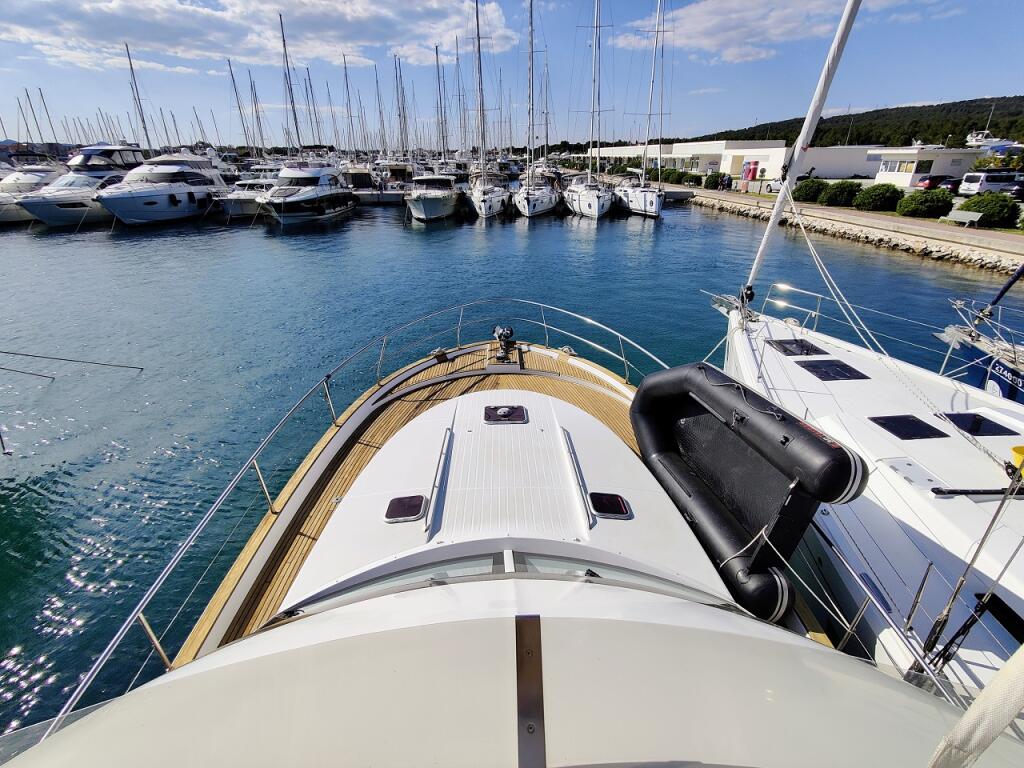 Motoryacht 
