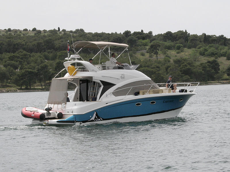 Motoryacht 