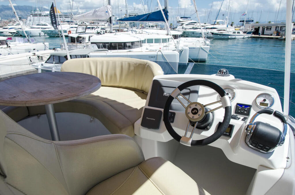 Motoryacht 