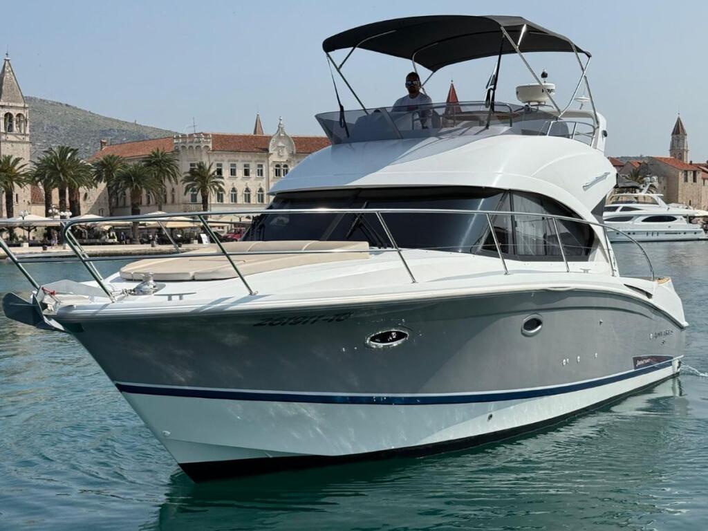 Motoryacht 