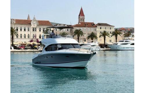 Motoryacht 