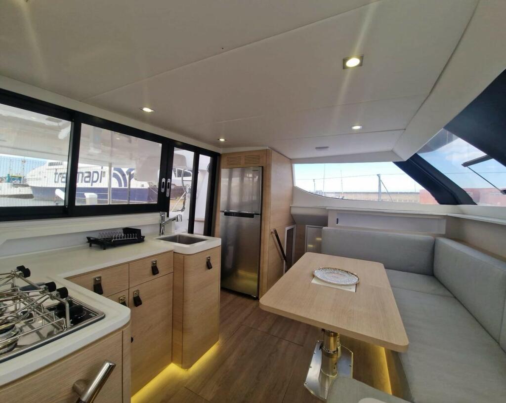 Catamaran 