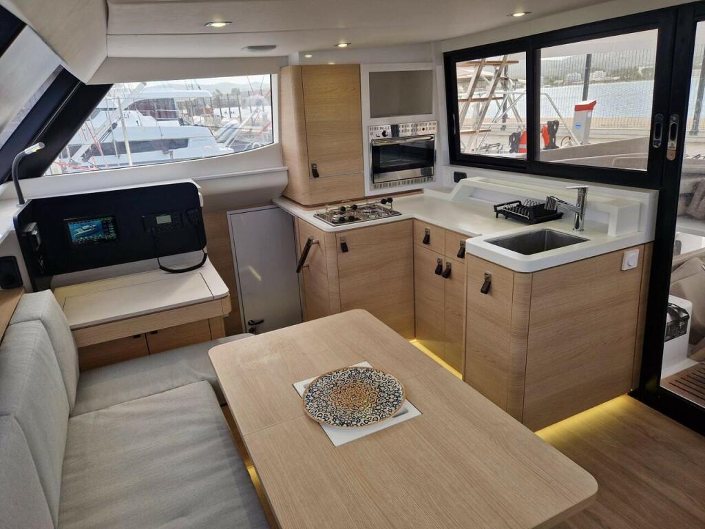 Catamaran 