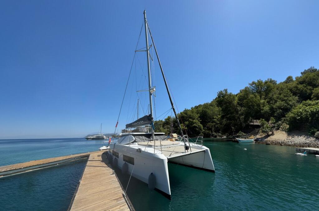 Catamaran 