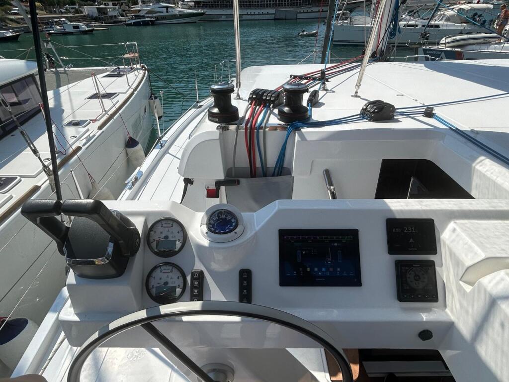Catamaran 