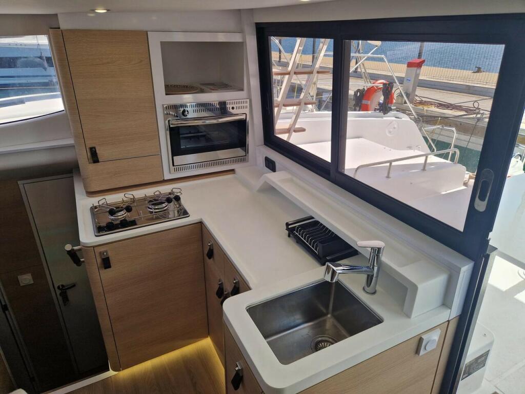Catamaran 