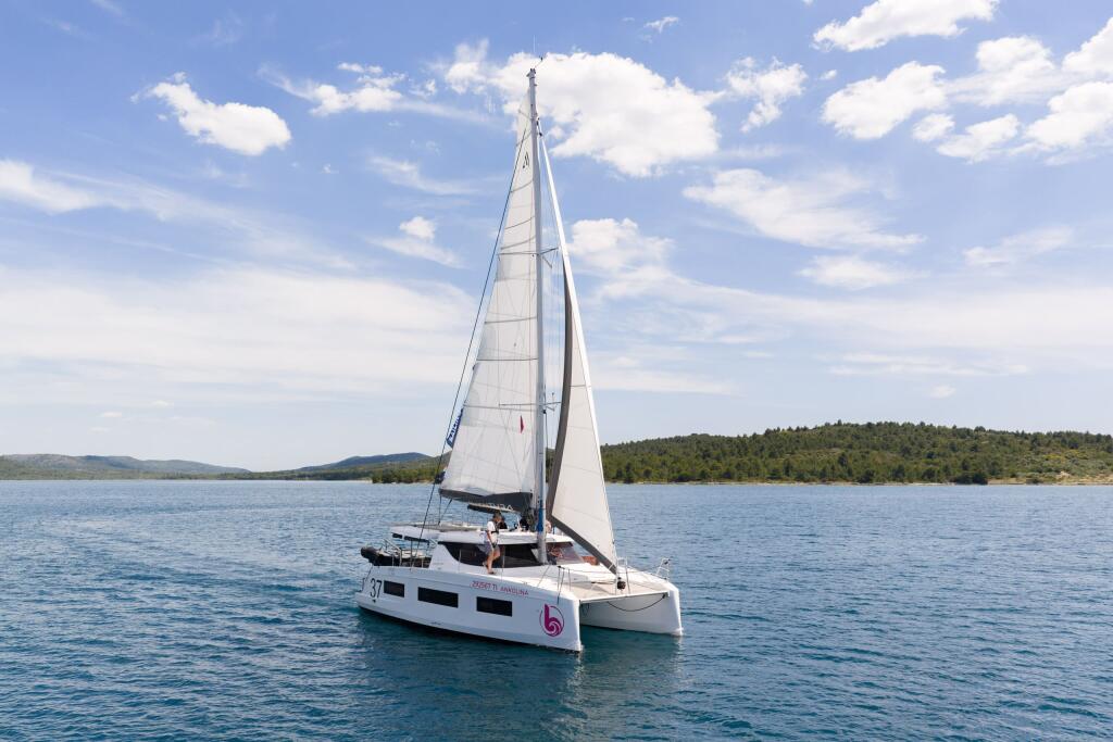 Catamaran 