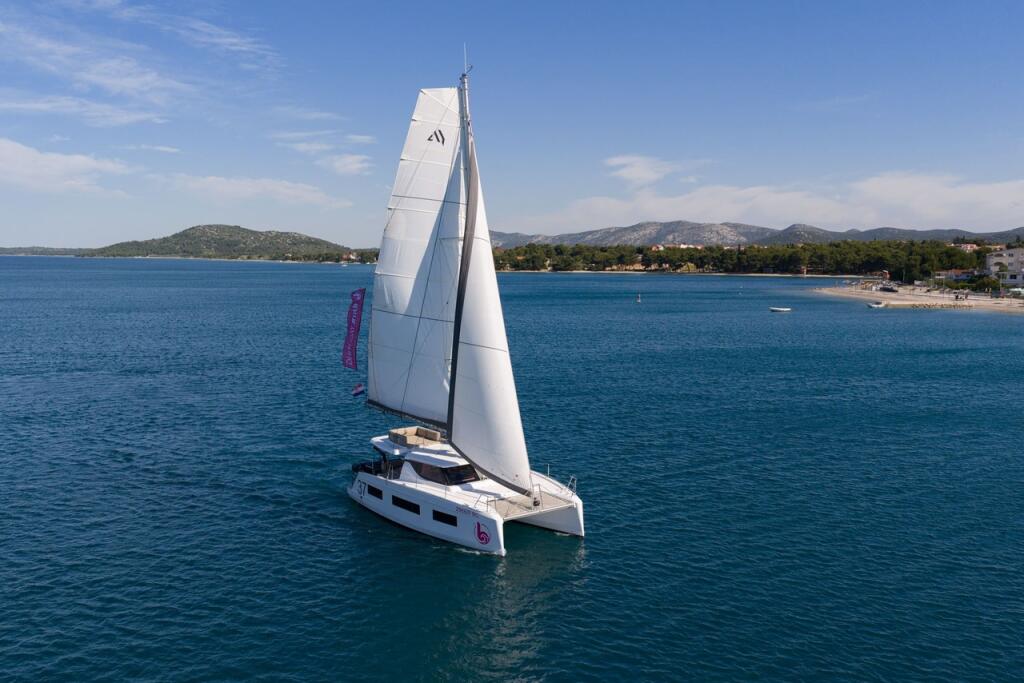 Catamaran 