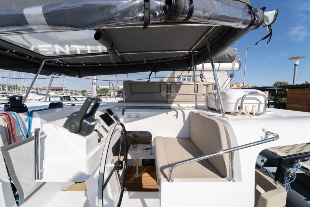 Catamaran 