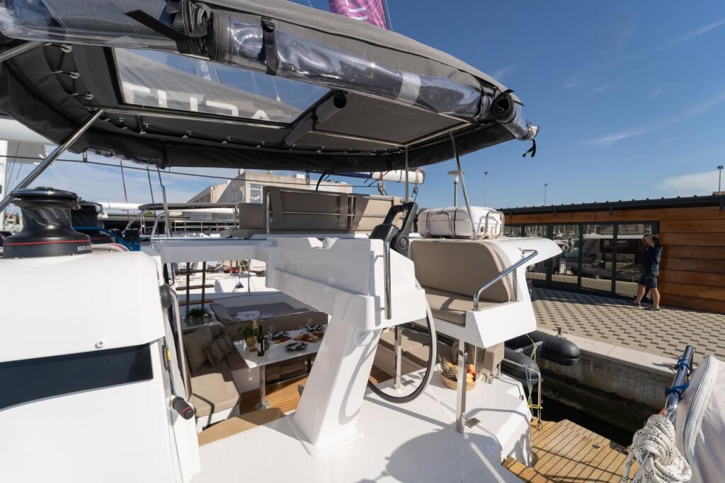 Catamaran 