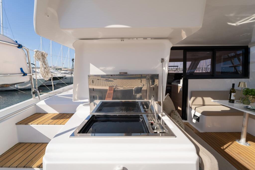 Catamaran 