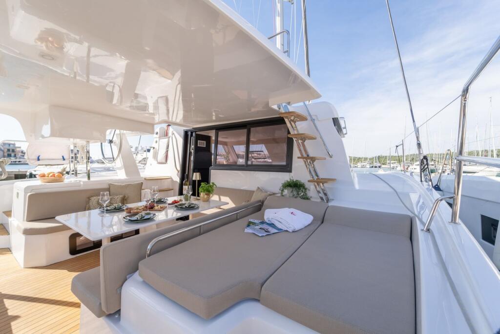 Catamaran 