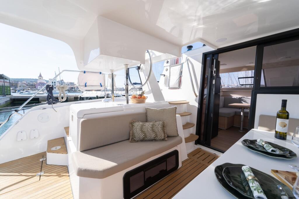 Catamaran 