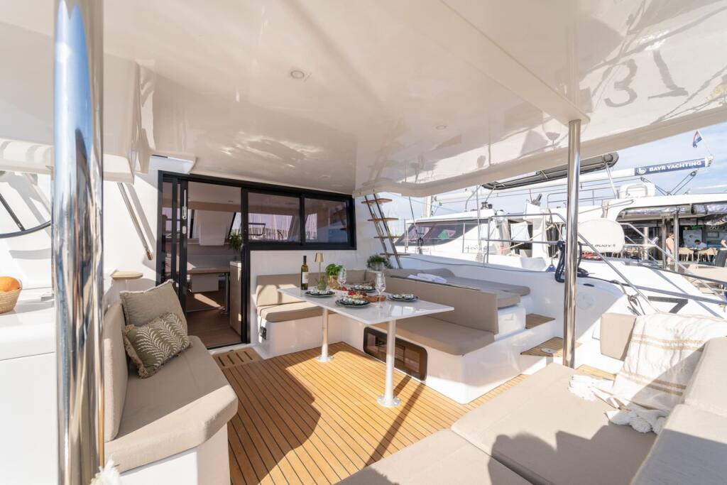 Catamaran 