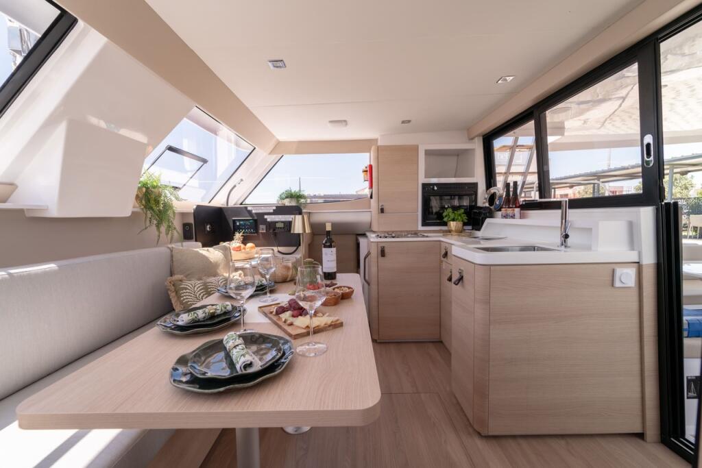 Catamaran 