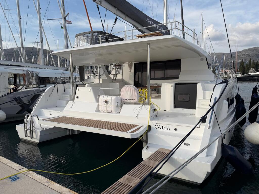 Catamaran 
