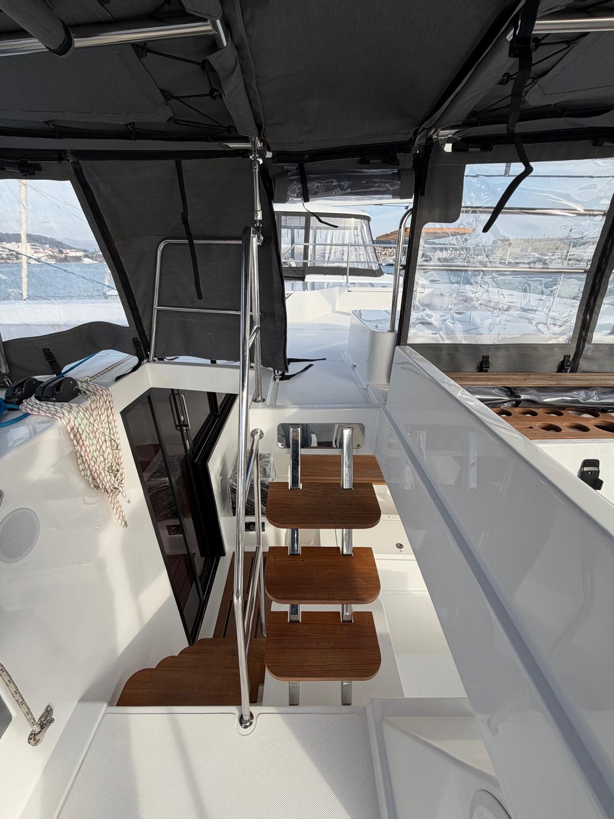 Catamaran 