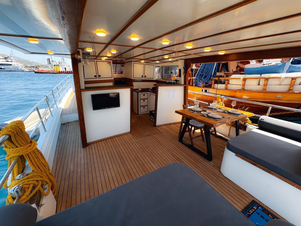 Gulet & Motor Sailer 