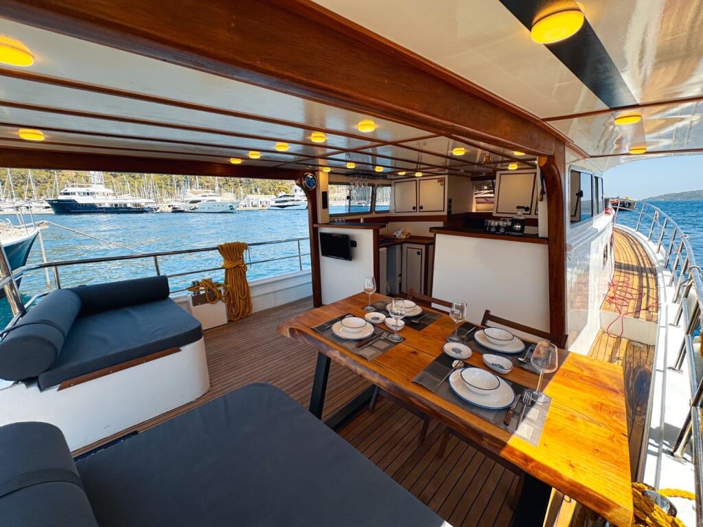 Gulet & Motor Sailer 