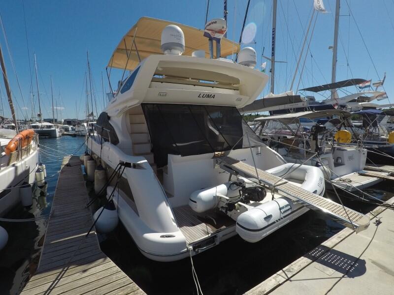 Motoryacht 