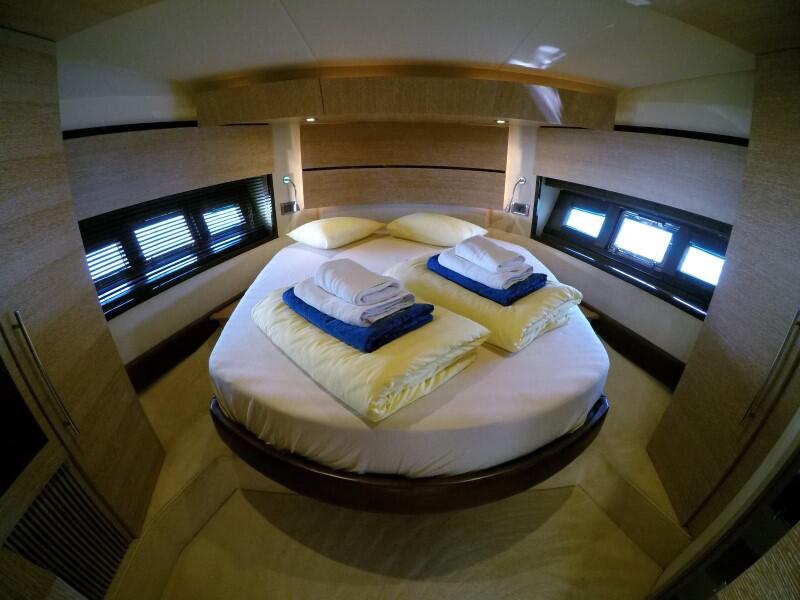 Motoryacht 